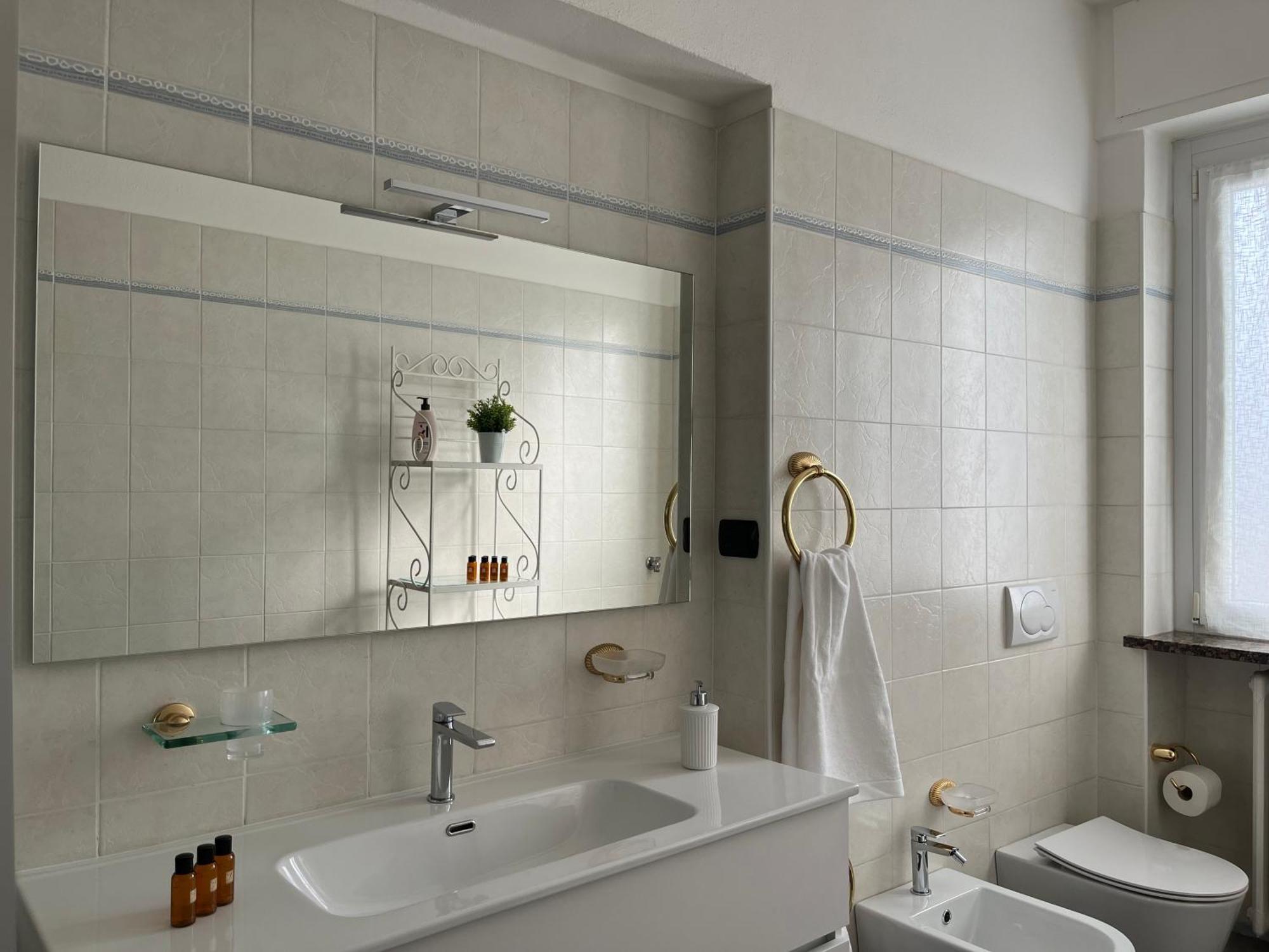Vittore 11 Square Verbania Exterior photo