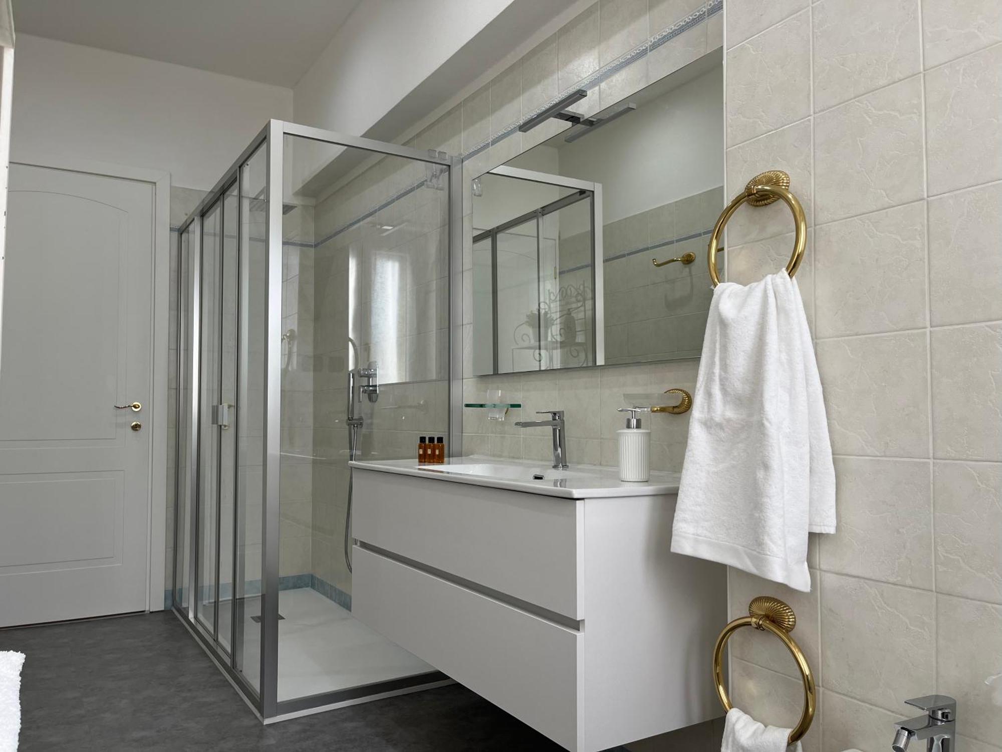 Vittore 11 Square Verbania Exterior photo